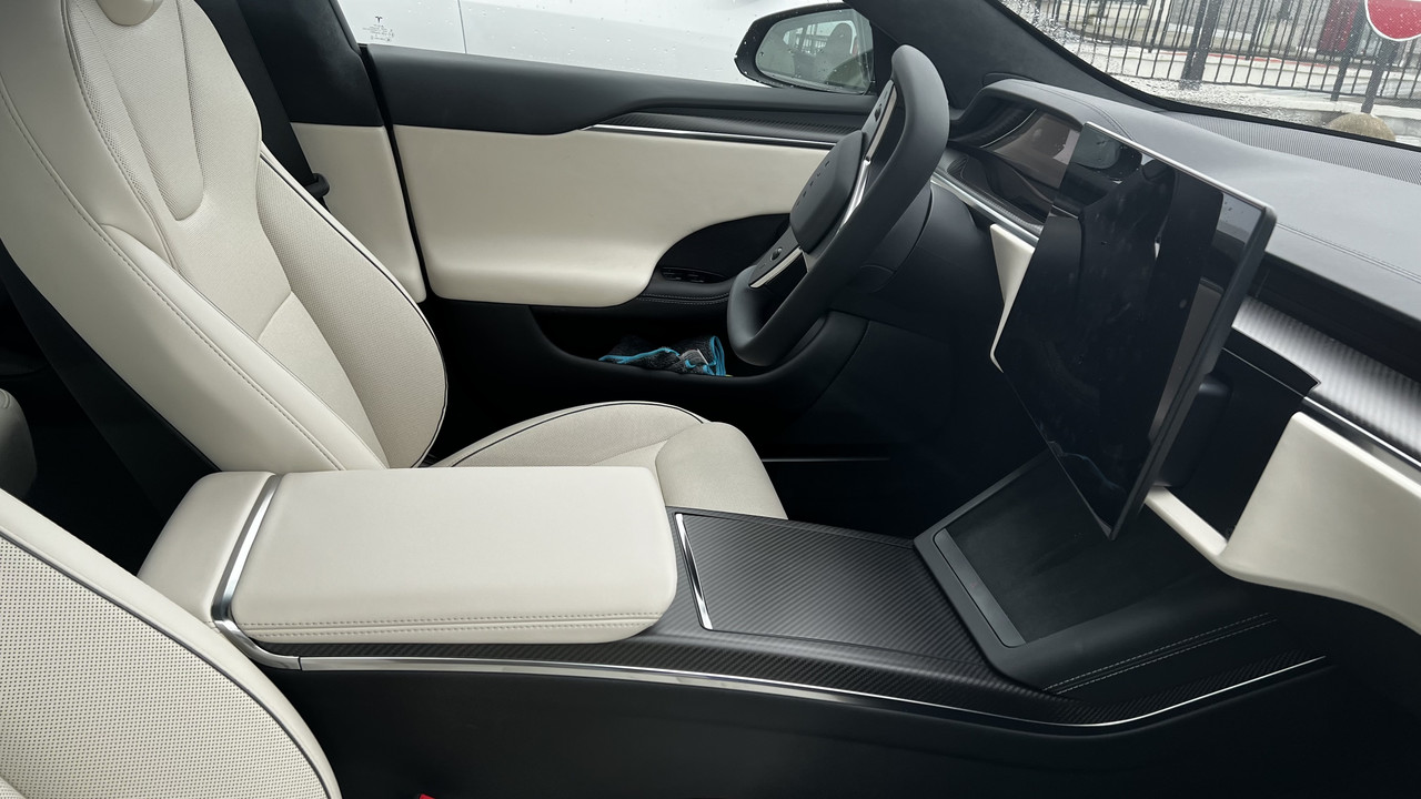 DC7AA72F-9806-4750-94BC-66B3AB85A02C