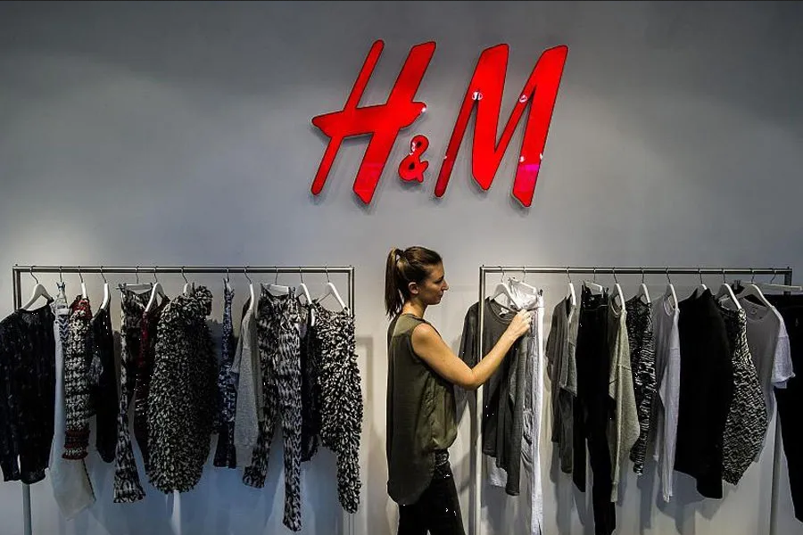 H&M retira su anuncio tras afirmar que sexualizaba a niñas menores de edad