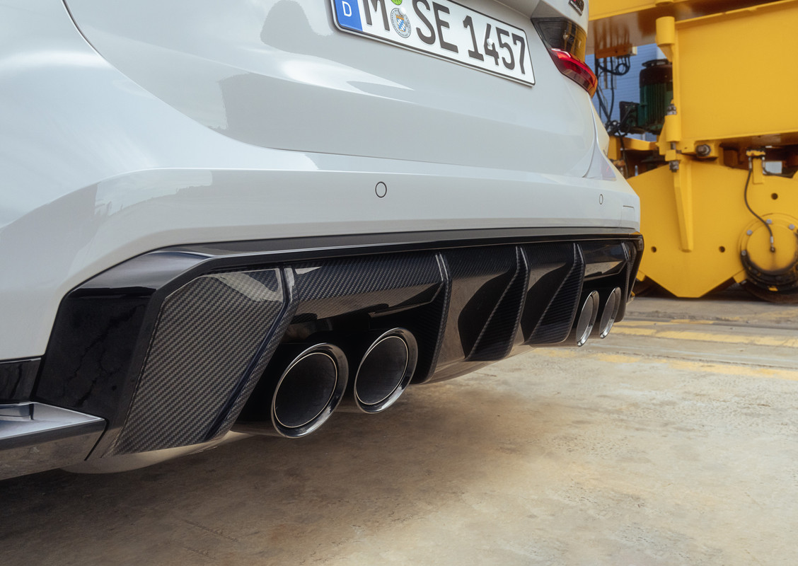 P90468120_highRes_the-first-ever-bmw-m