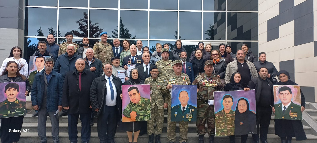 Whats-App-Image-2024-11-06-at-18-42-32