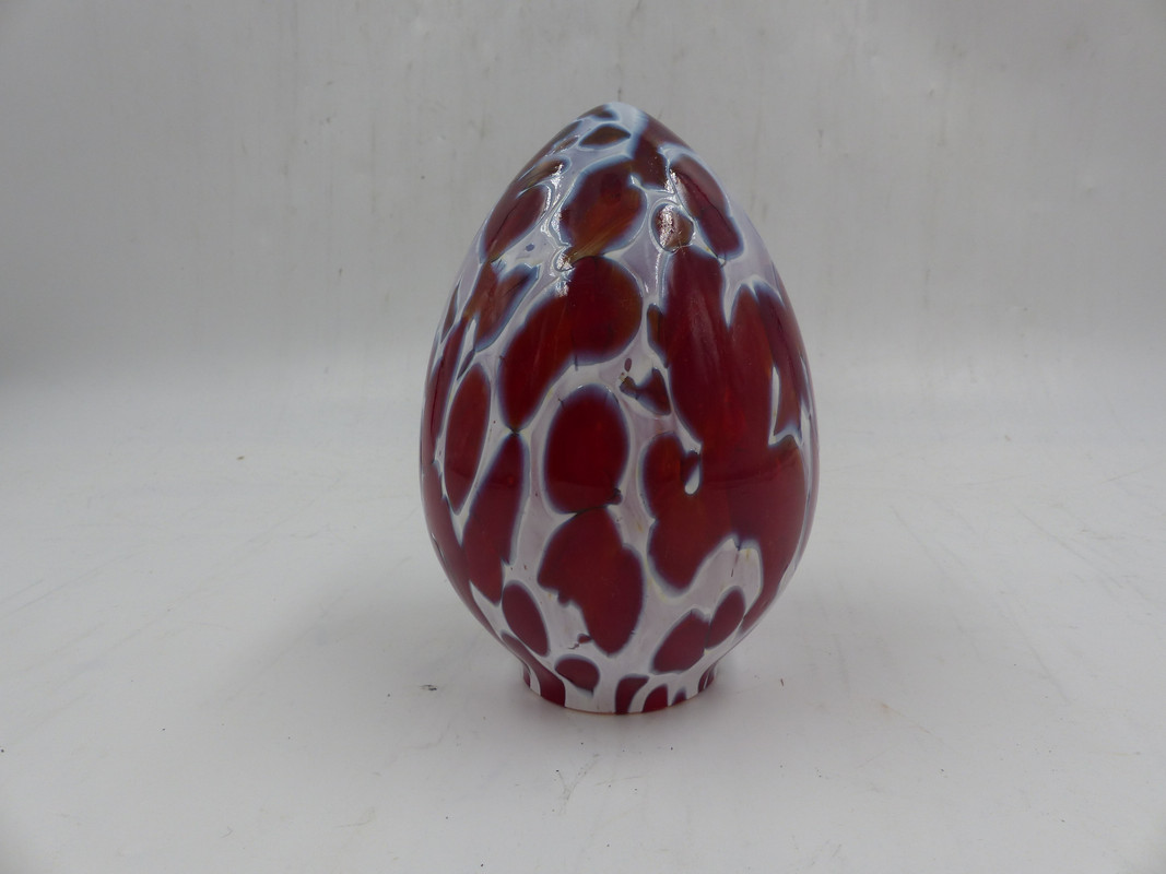 CZECH REPUBLIC RED AND WHITE ALMOND SHAPED HAND BLOWN GLASS LIGHT COVER