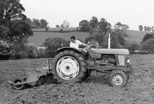 1968-bmc-nuffield-4-65-tractor-creator-unknown-19669271.jpg