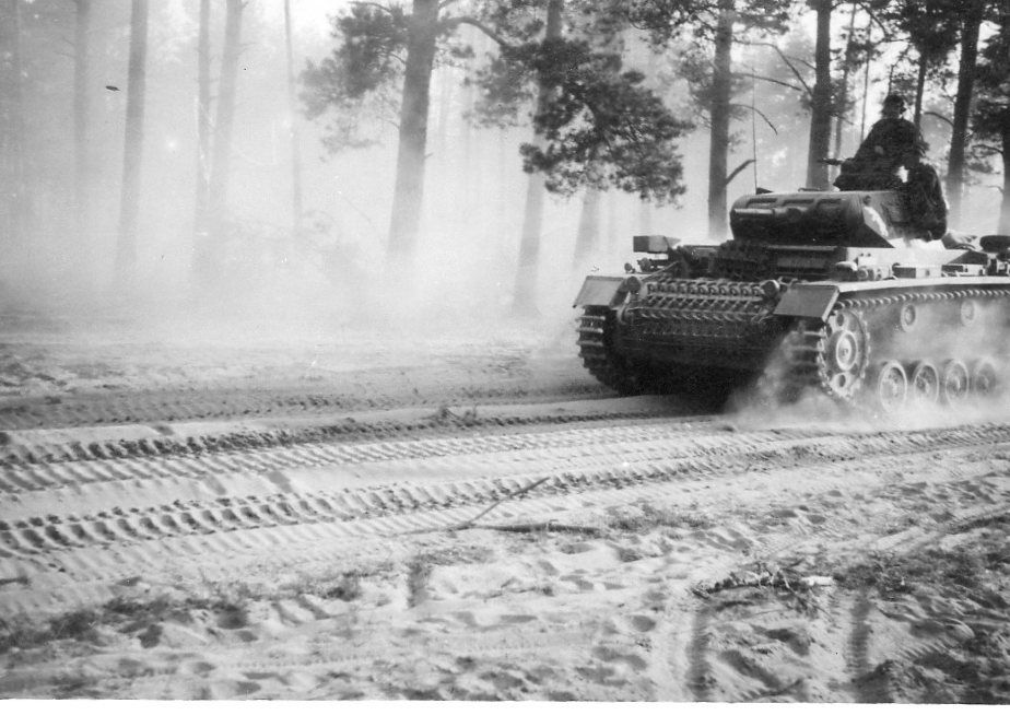 4. PD Panzer Division  Regiment 35  Kennung Bär Wappen PzKpfw II