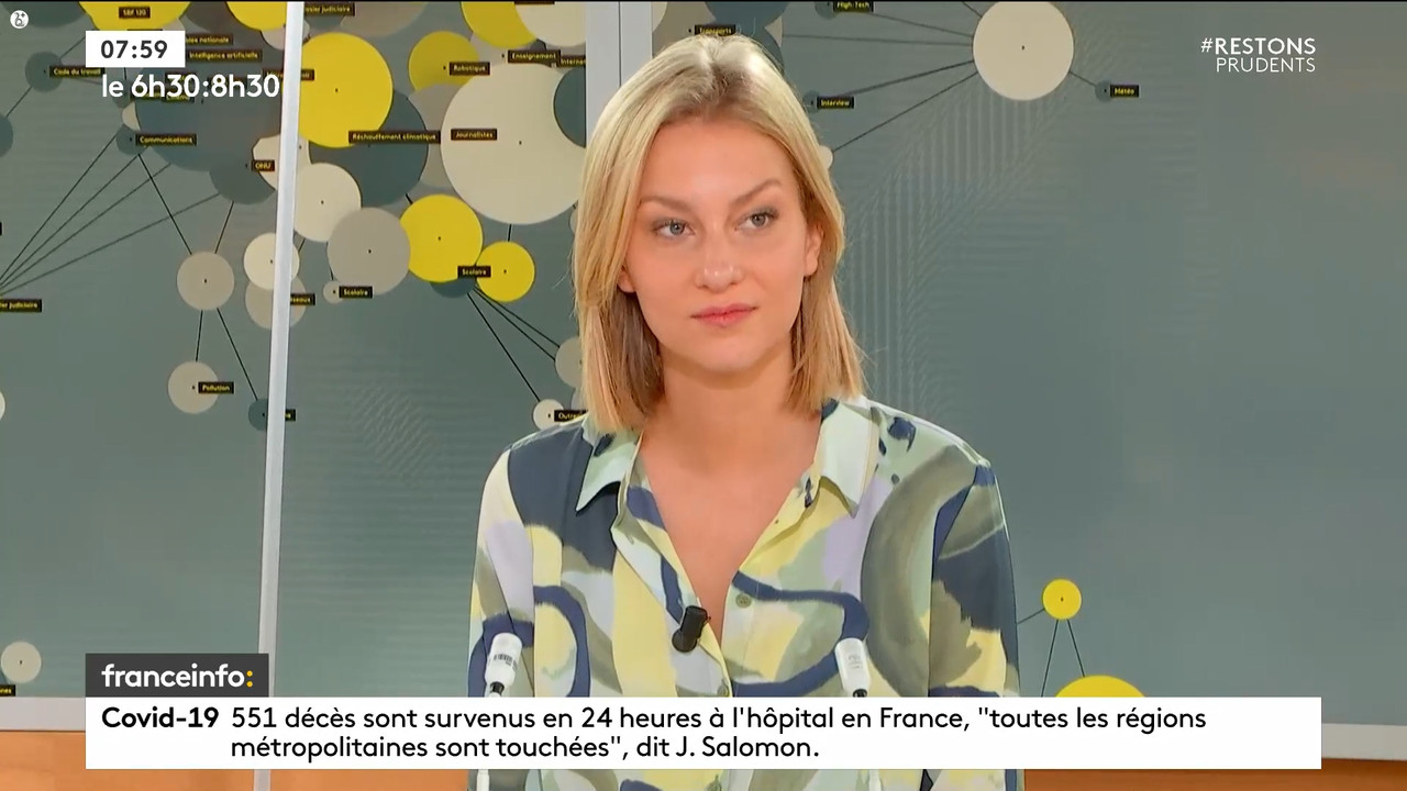 11.10 - 05.29.00 - 9h30. Entre JT, chroniques, invités et revues de p....ts_snapshot_01.36.44.224