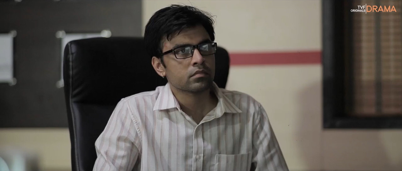 TVF Pitchers 2015 WebRip Season 1 [Hindi] 480p 720p ESub Screenshot