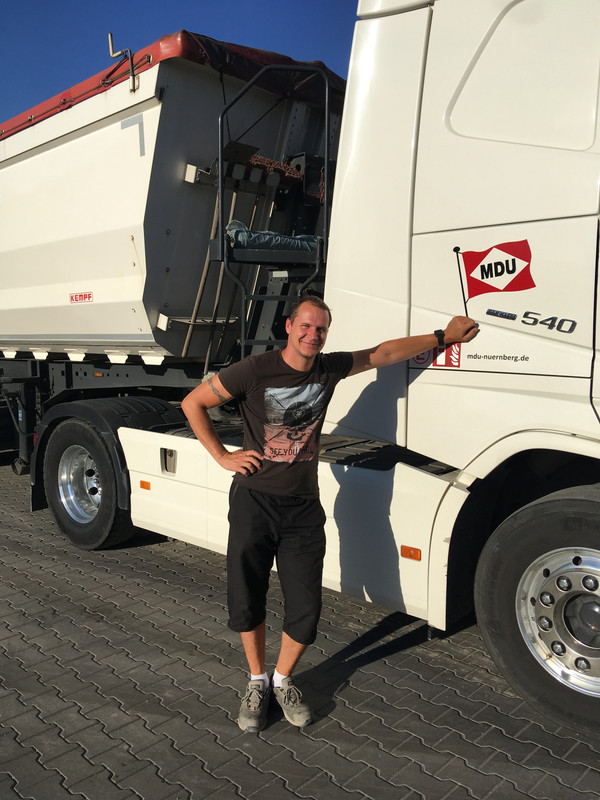 1028F318-58CC-4CCB-A8EC-E7521A05CC79