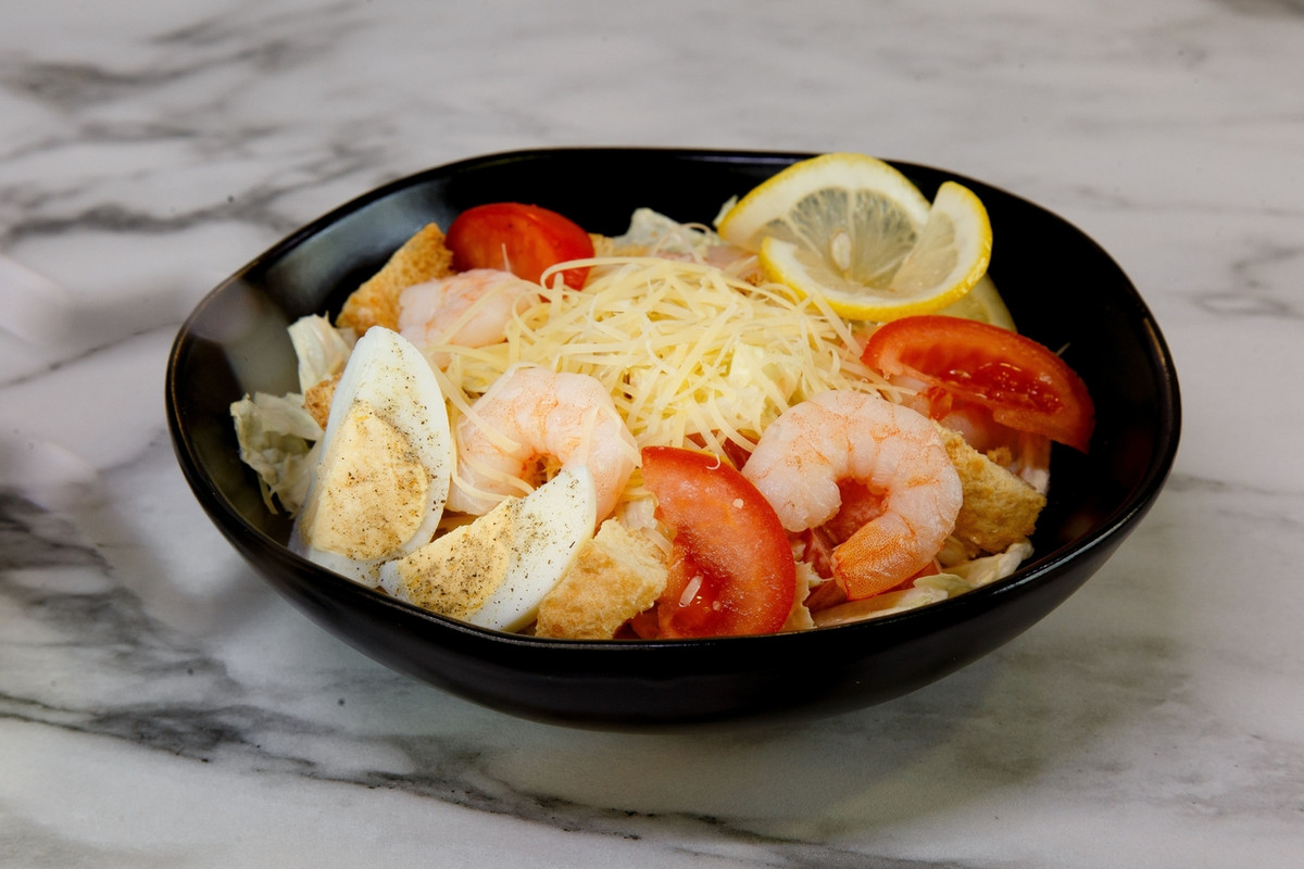 Салат "Цезарь с креветками" (200г)