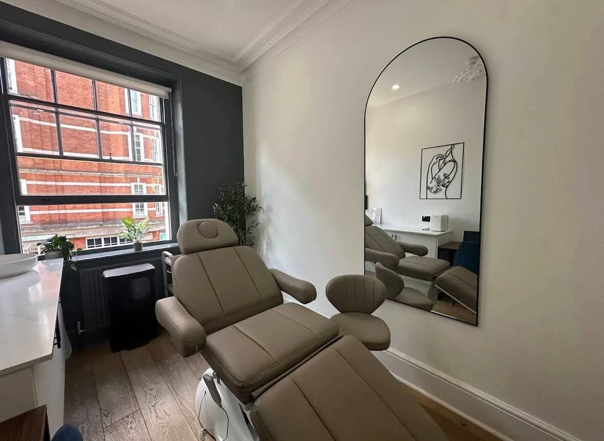 aesthetic treatment room at Angelica’s Clinic with natural daylight.