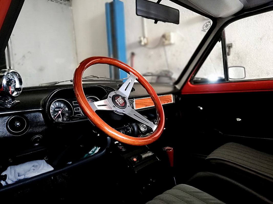 FIAT_128_EA2303-1