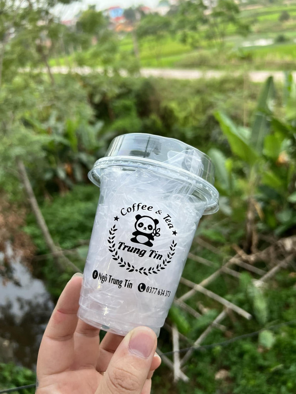 Cốc nhựa