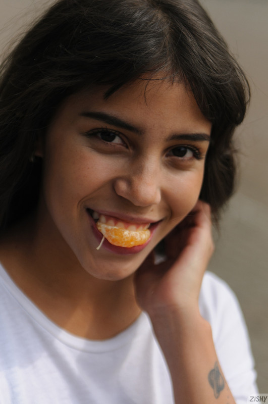 full_011_1852142032144443