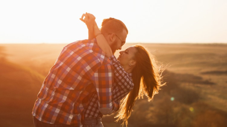 How To Find The One 4-Steps To Select The Right Relationship