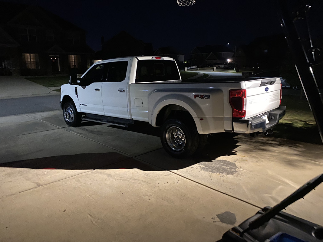 81B5B56E-EF0F-4476-9493-5E544056F57E