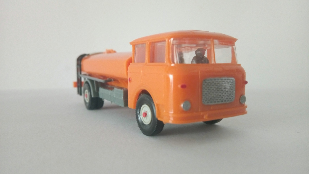 Macht (9498)