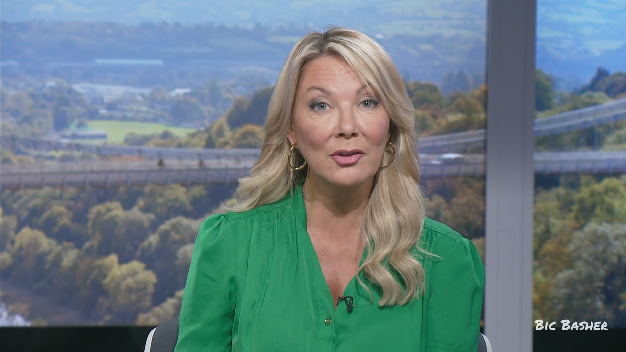 10.16 - 18.00.00 - ITV News West Country. Breaking news and current s....ts_snapshot_14.40.020