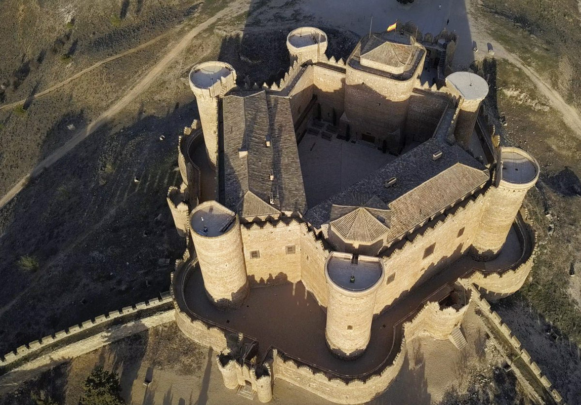 xsupima-640-castillo-de-belmonte-cuenca.944.jpg.pagespeed.ic_.XeRYvaZ2sG