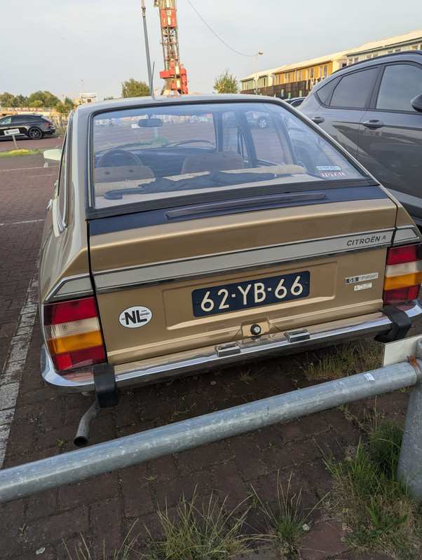 3aeb5644-9d0a-4a97-8b15-8adc94552a20.jpg