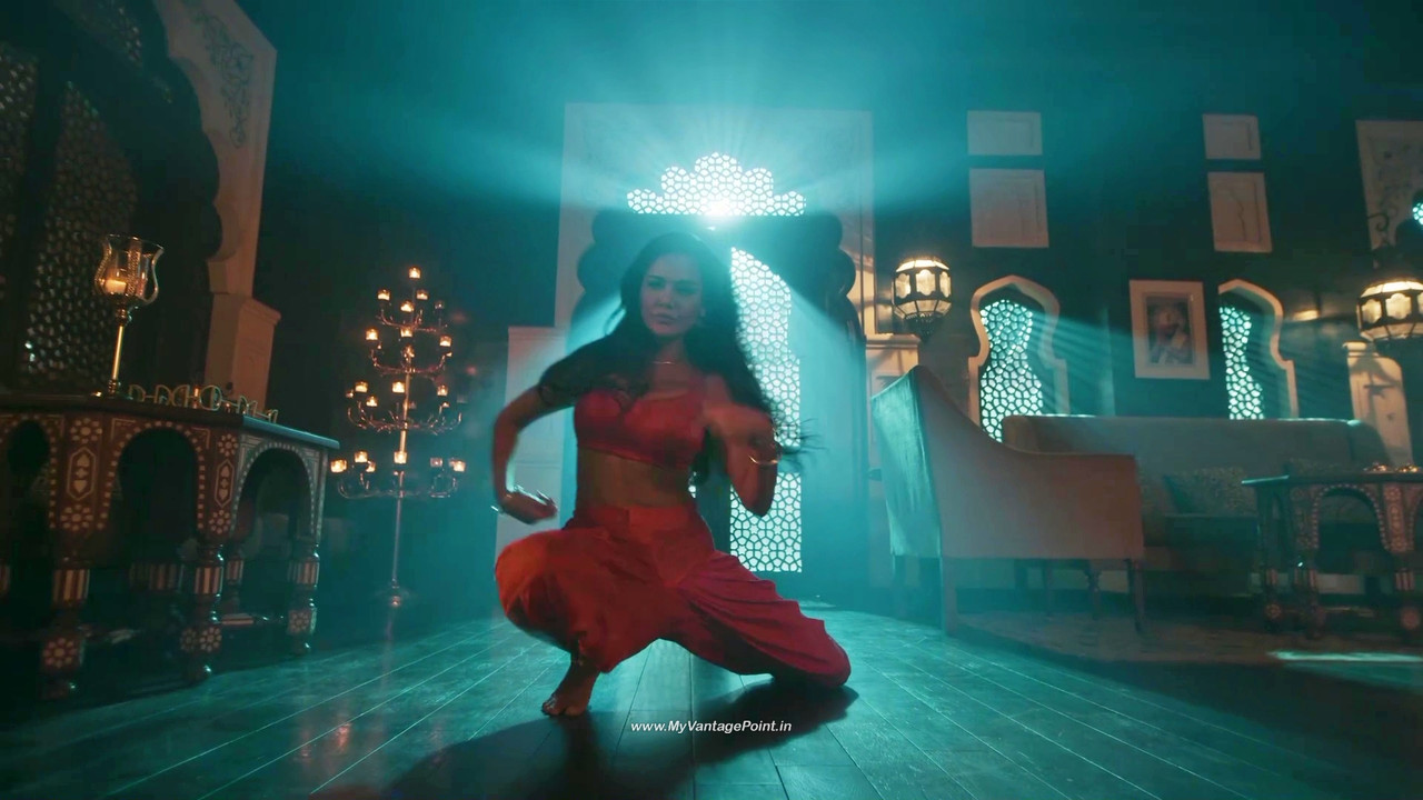 123Esha Gupta Hot in Aashram Web Series