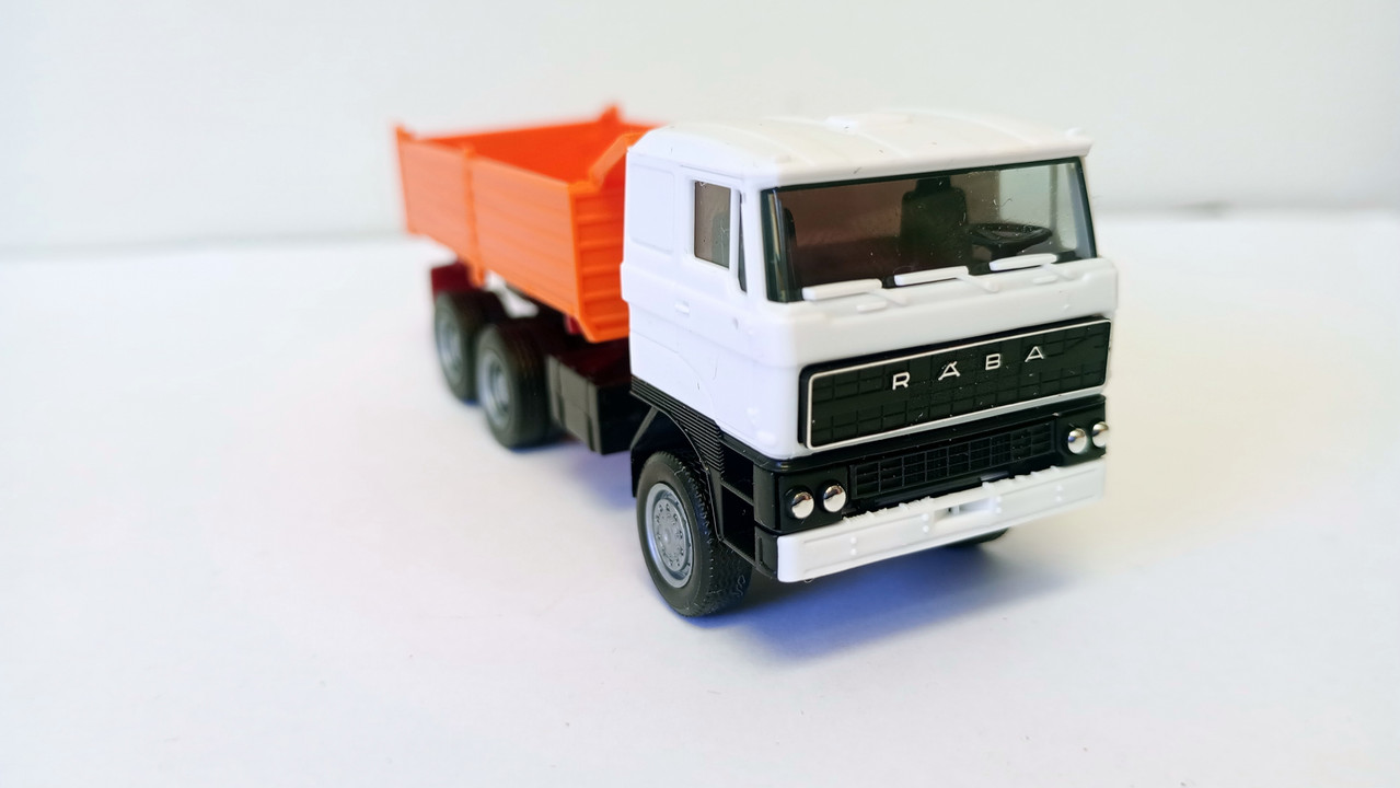 Mach (3641)