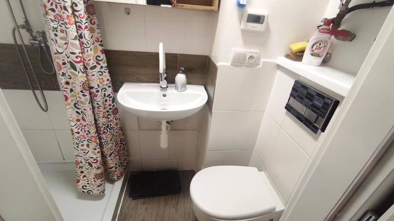 República Checa y sus pueblos-2025 - Blogs de Checa Rep. - Aeropuerto de Praga y alojamiento-20-9-2025 (14)