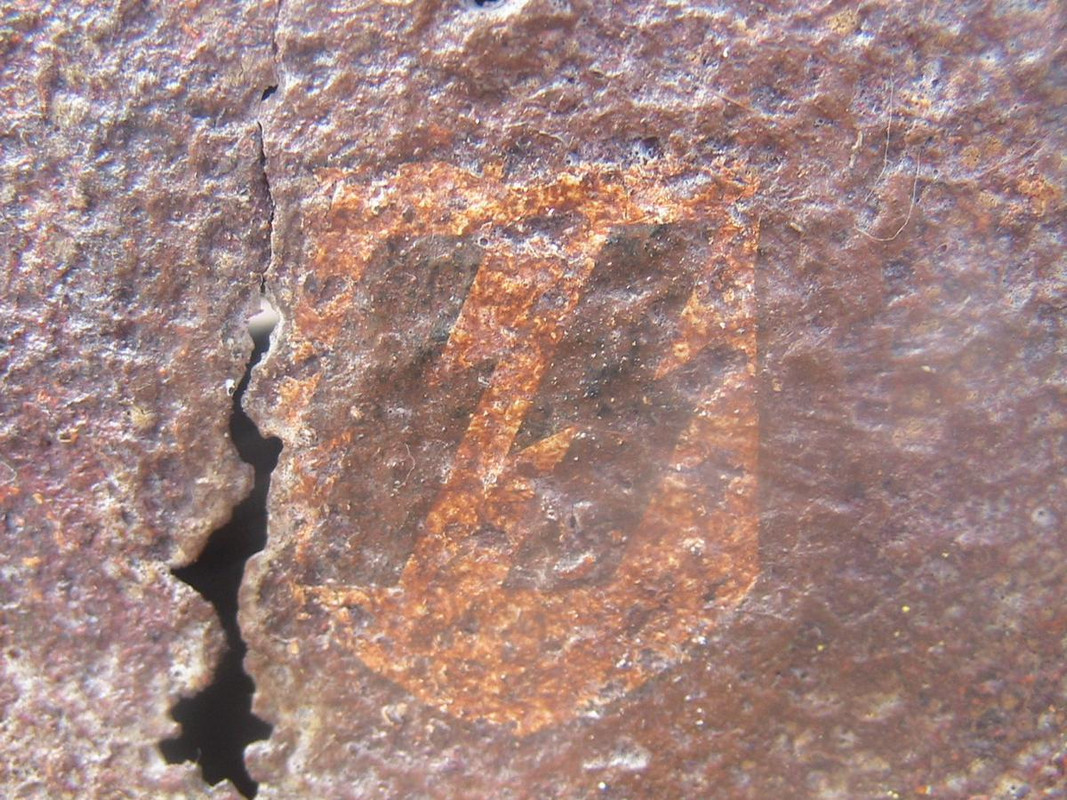 Tomi ásott sisakja  (Margit-vonal)  2009  06