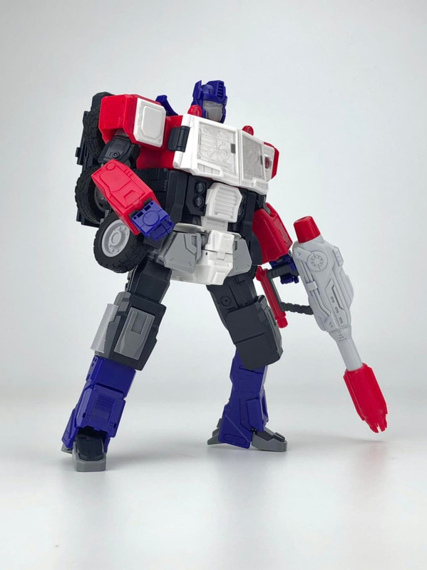 MB-18-ENERGY-COMMANDER-12