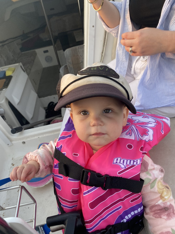 3D9A5C25-3350-46B9-A2EF-F06015A6CE81