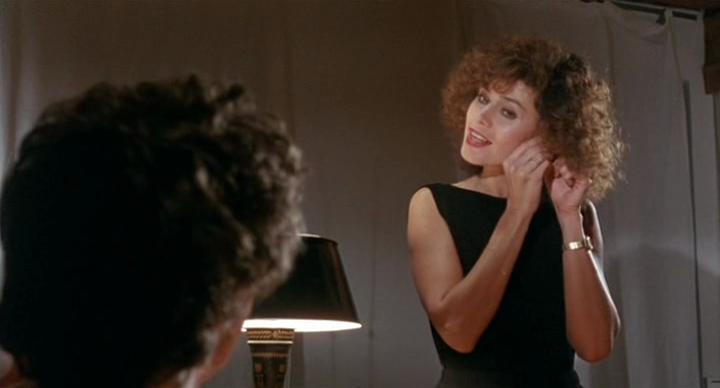 Yuppies-1986-DVDRip-3.png