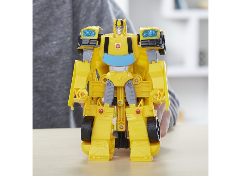 Transformers-Cyberverse-Ultra-Bumblebee-005