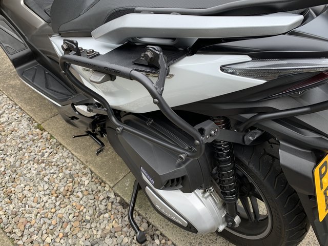 74015B3D-A6F9-4C7F-9D93-C1EE33BCADB6