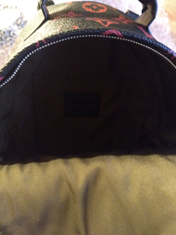 BAG - 184579