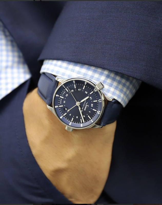 B8A45CA6-1CB0-4523-8157-1FB4A36E8BAF