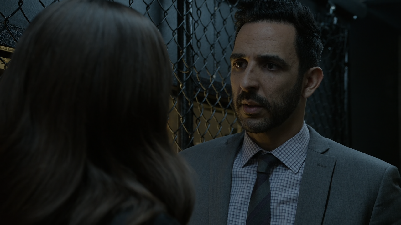 The.Blacklist.S07E11.Victoria.Fenberg.1080p.10bit.AMZN.WEB-DL.AAC5.1.HEVC-Vyndros.mkv_snapshot_18.24