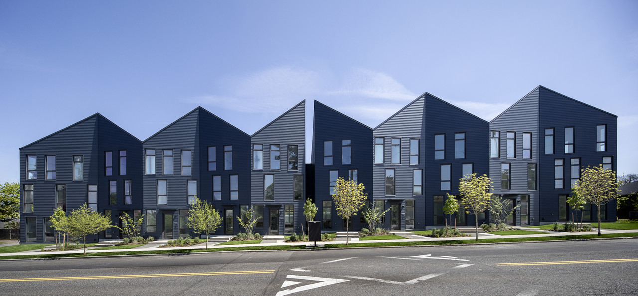 1A9571C9-D439-4309-8AA2-DAAD80C50B59