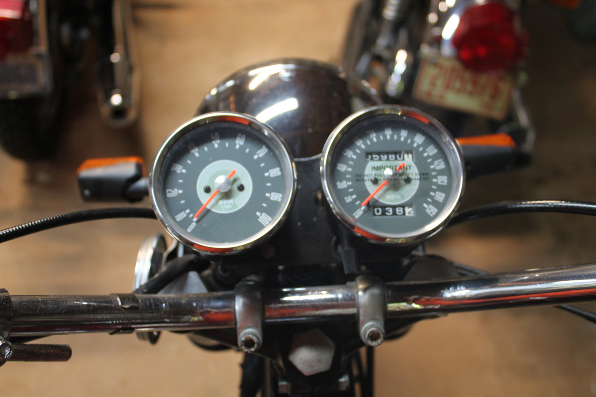 thumbnail image 2 of TRIUMPH BSA OIF T120 T140 A65 Pair Speedo & Tacho Mounting Rubbers – 60-2600 2 of 3