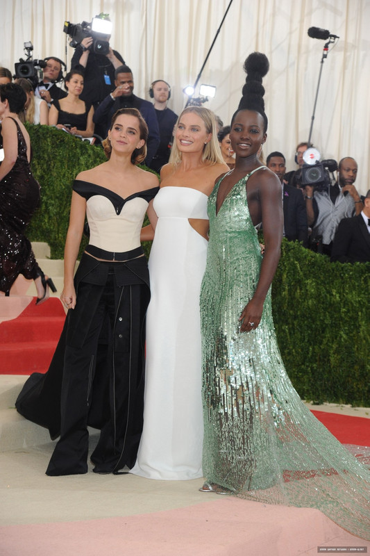 emmawatson-updates.com (203)