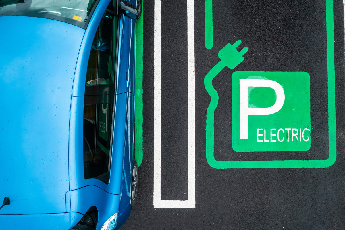 parking-place-for-electric-cars-scaled