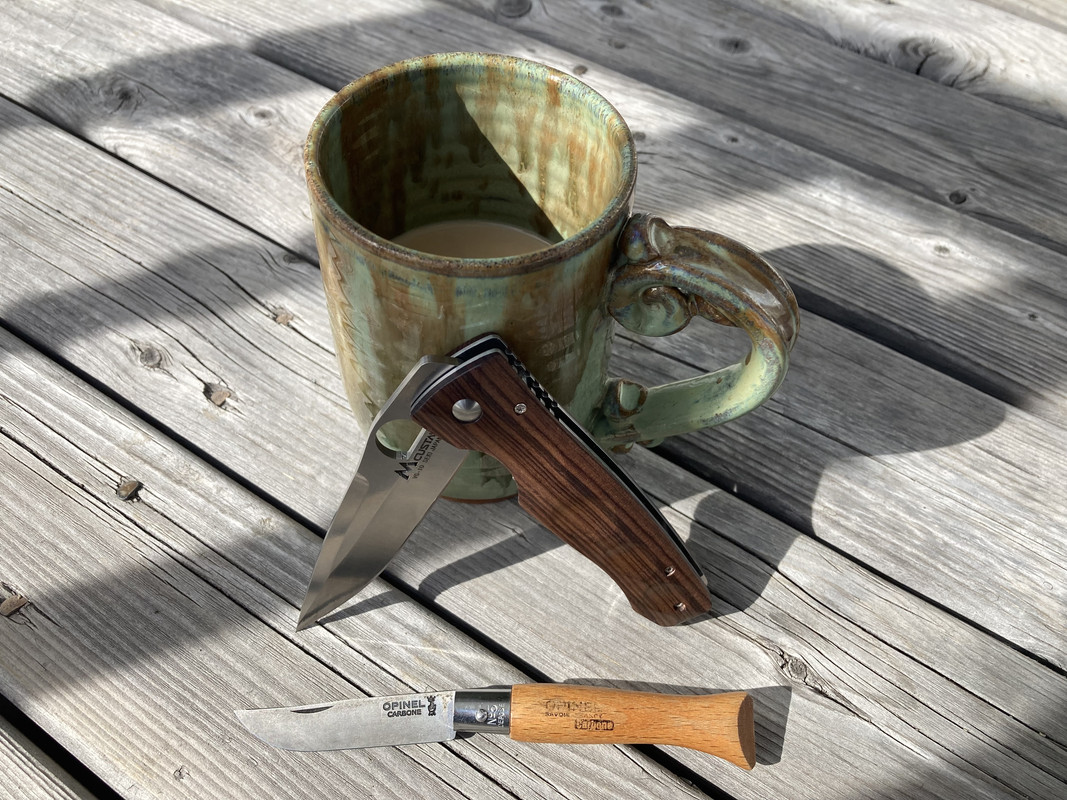 4D70FA19-7942-48E8-857B-6A06C147A2C0