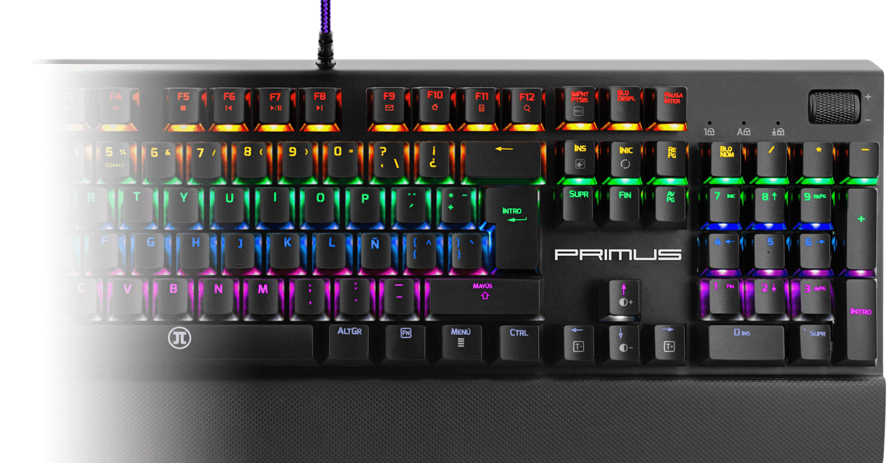 Vista superior del teclado gaming Primus Ballista 300P, mostrando su diseño compacto y la retroiluminación.