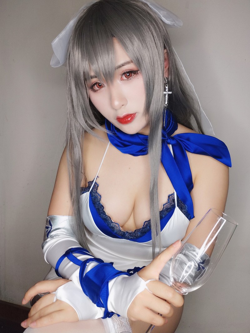 柘烟Zuken 路易九世 礼服自拍 Cosplay（Azur Lane Saint Louis）【39P + 2V｜102.3MB】插图3