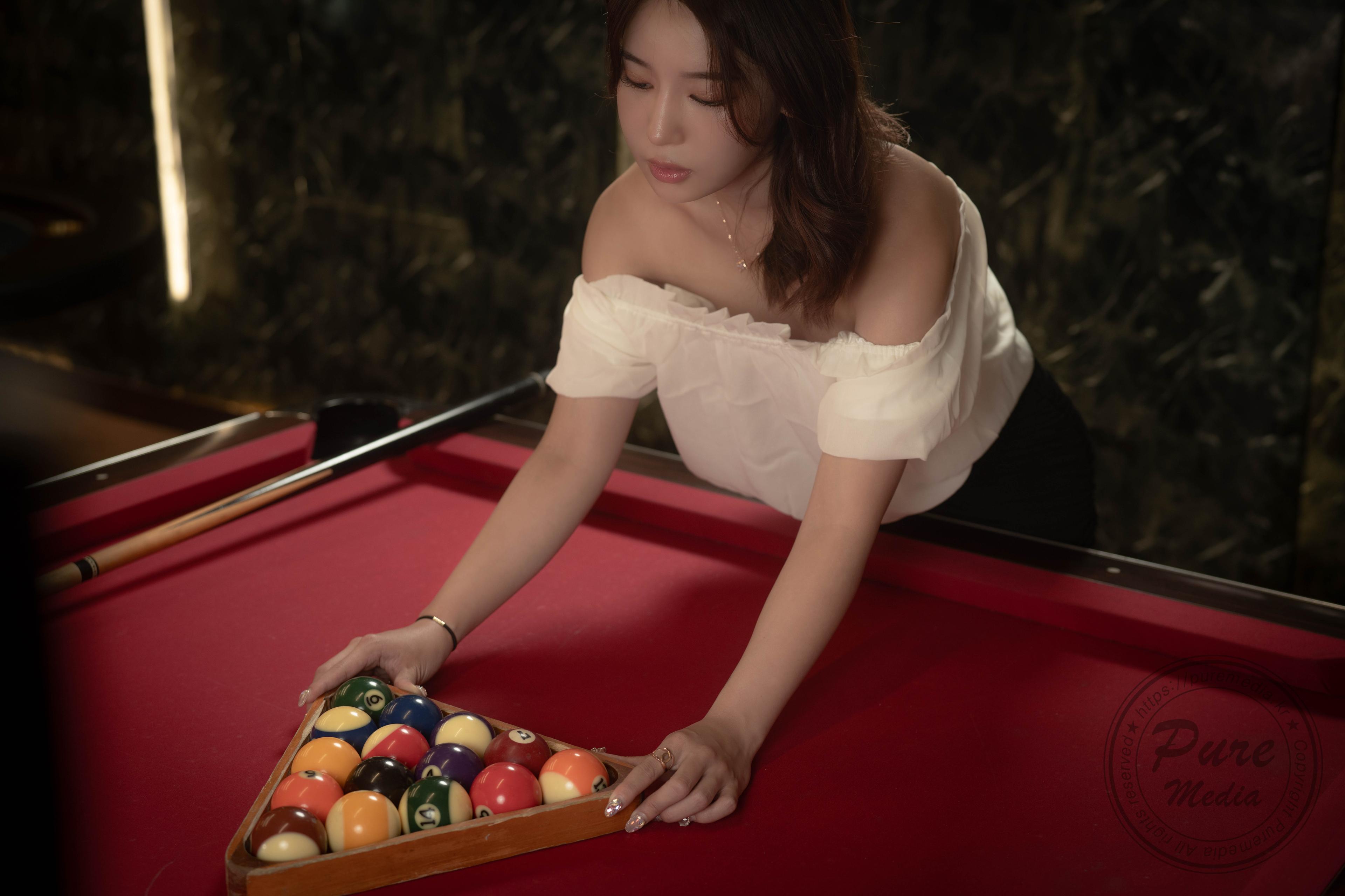 Yeha (예하) NO.028 Pure Media Vol.305 - Hard balls & Red hole (P) 3