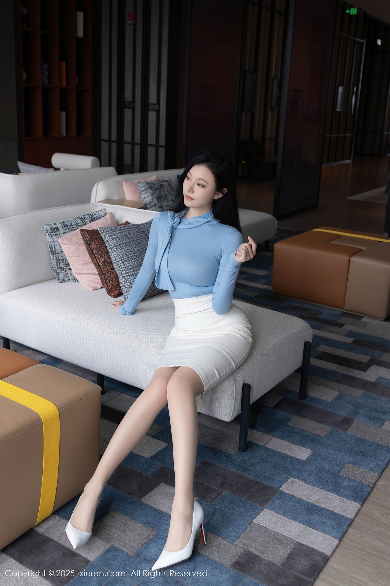 安然anran 脚踩白色高跟鞋，丝足诱惑写真80P插图6