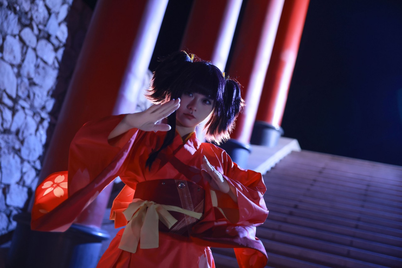 g44不会受伤《甲铁城的卡巴内瑞 无名》写真照，和服小姐姐的治愈系夜拍插图5