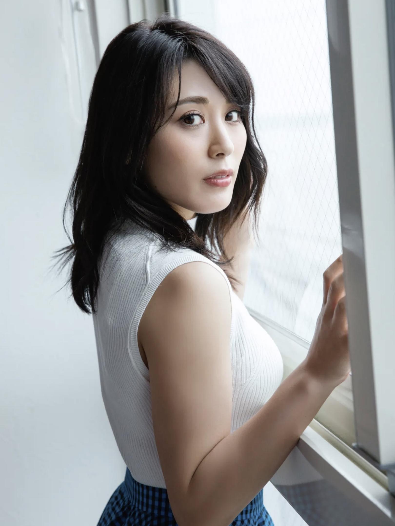 金子智美 NO.005「美しい人」 66