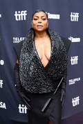 Taraji-PHenson-Cleavage26TIFF292