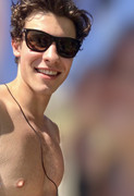 Shawn-Mendes-superficial-guys-111