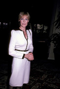 julie-andrews-md60
