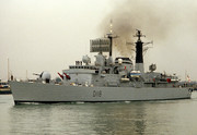 https://i.postimg.cc/SYGHxpJ6/HMS-Coventry-D-118-1.jpg