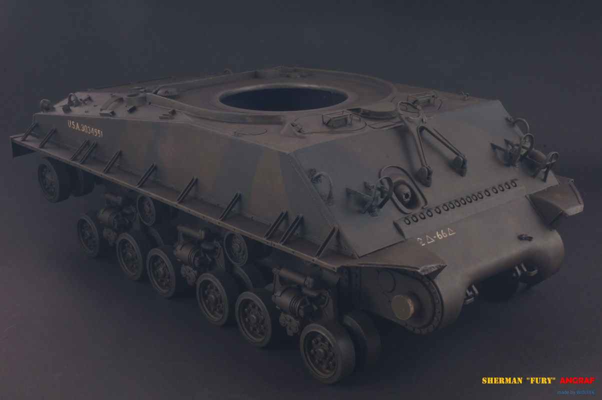 M4A3E8 SHERMAN  FURY 209