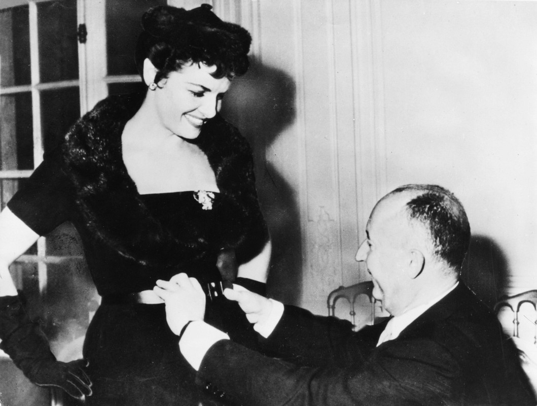 Jane_Russell_b49